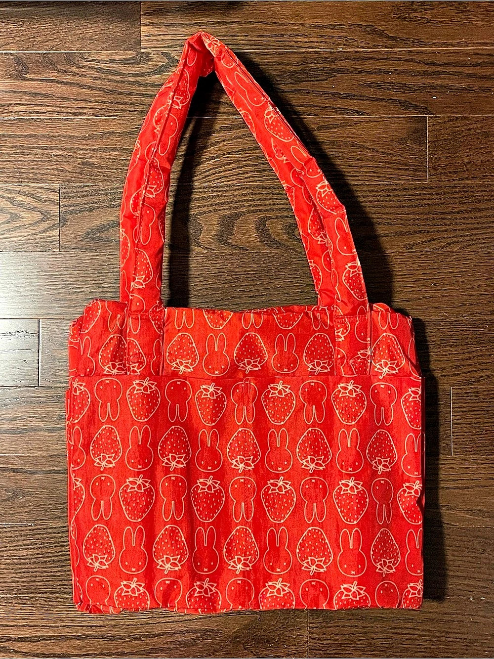 BAGGU Miffy Strawberry Small Cloud Carry-On